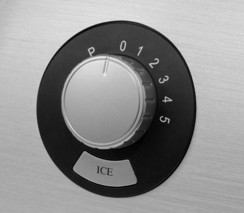 Alaska TB1567S - blender kielichowy 600W z funkcją kruszenia lodu i szklanym kielichem