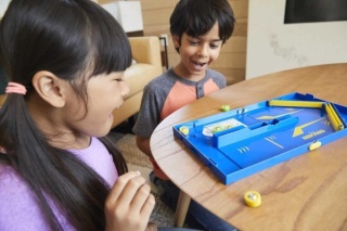 Gra zręcznościowa Mattel REBOUND - dynamiczna zabawa dla dzieci i dorosłych