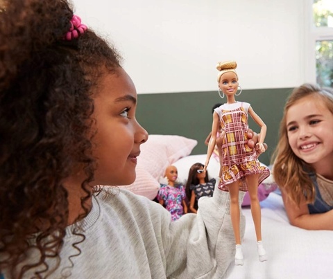 Lalka Barbie Fashionistas - modna stylizacja i akcesoria (Mattel, 3+)