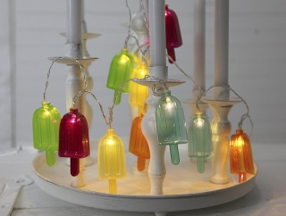 LED Tischdekoration - dekoracja stołowa LED z ozdobą, 2×AA, długość 100-185 cm